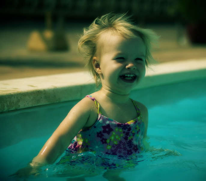 Aya loves the pool!