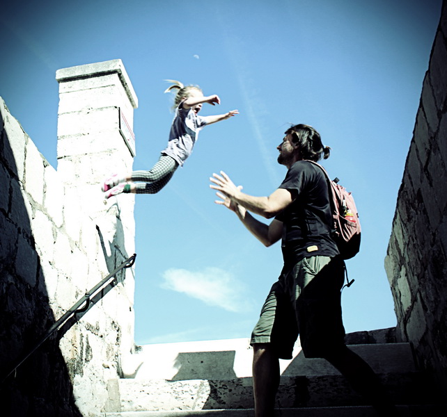 Aya jumping to Daddy in Dubrovnik