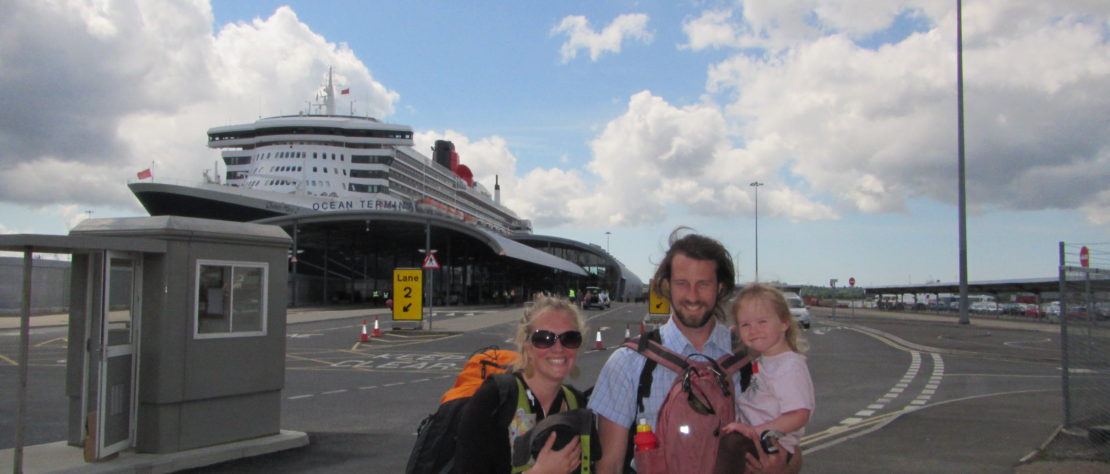 Boarding the Queen Mary 2 Cunard