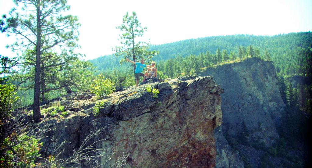 One of the many dangerous cliffs in Cougar Canyon